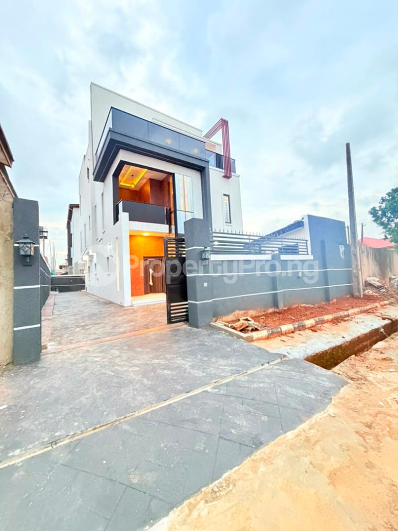 5 bedroom House for sale Magodo Kosofe/Ikosi Lagos