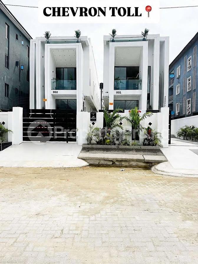 5 bedroom House for sale chevron Lekki Lagos