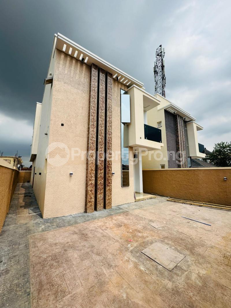 5 bedroom House for sale Berger Ojodu Lagos