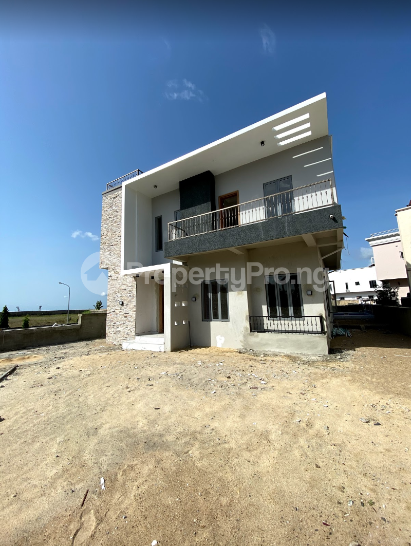 5 bedroom House for sale Pinnock Beach Estate Osapa london Lekki Lagos