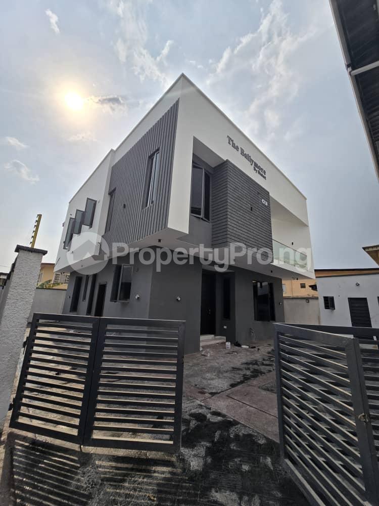 5 bedroom House for sale Okoya Thomas Estate Adeniyi Jones Ikeja Lagos