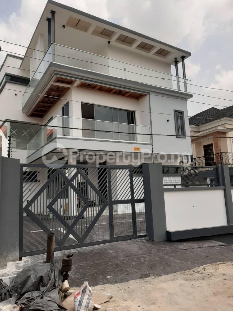 5 bedroom House for sale Magodo Phase 2 Gra Estate, Off Cmd Road. Berger Ojodu Lagos