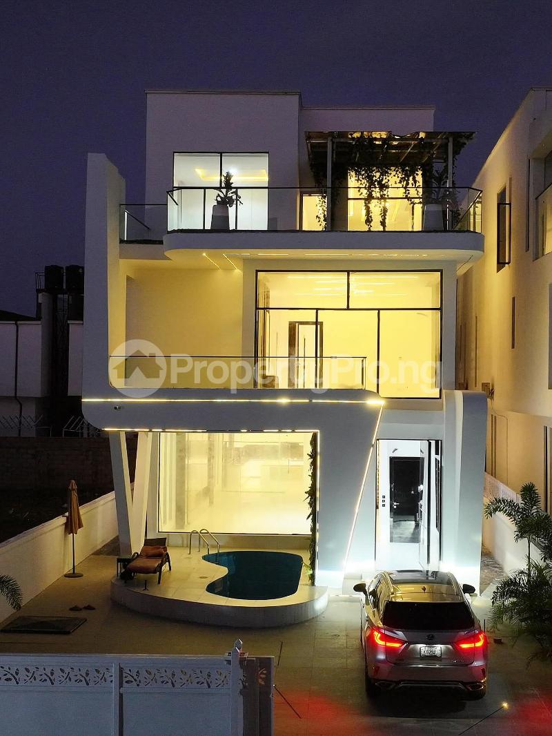 5 bedroom House for sale Chevron Drive Lekki Lagos