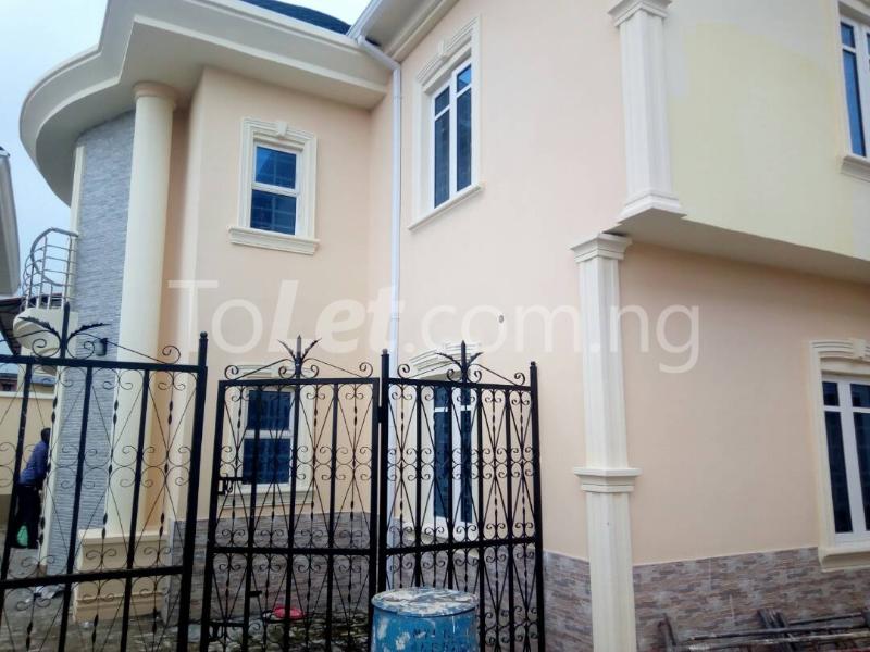 5 bedroom House for rent Jakande Estate Bucknor Isolo Lagos