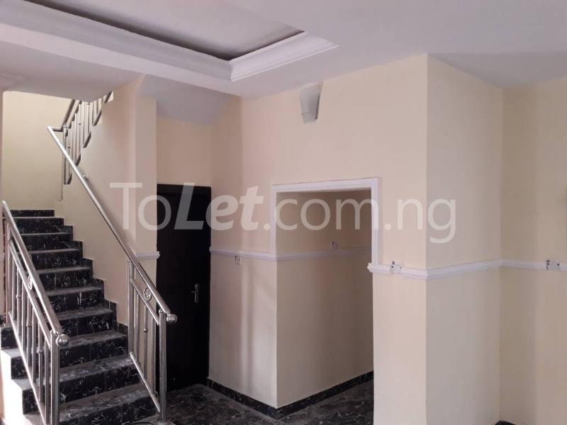 5 bedroom House for sale Behind Yabatech Yaba Lagos