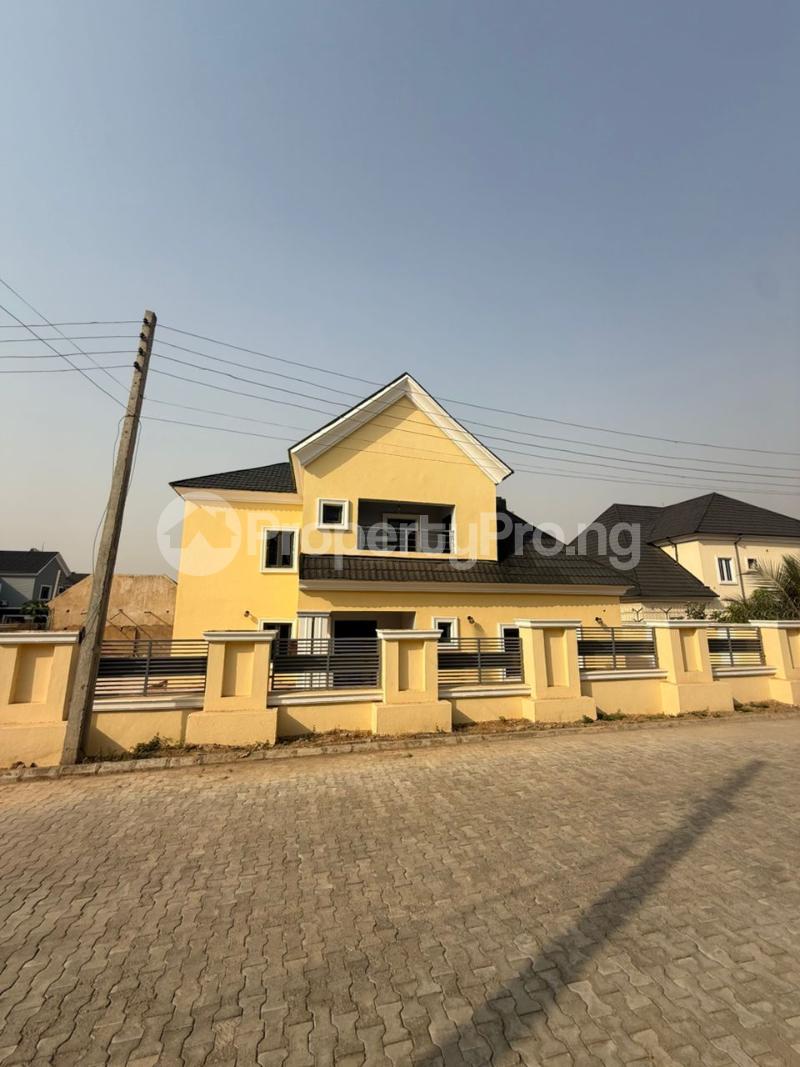 5 bedroom House for sale Pyakasa Lugbe Abuja