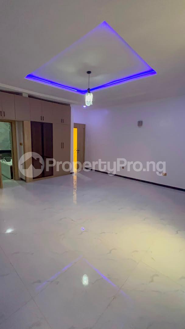 5 bedroom House for sale In An Estate Galadimawa Abuja