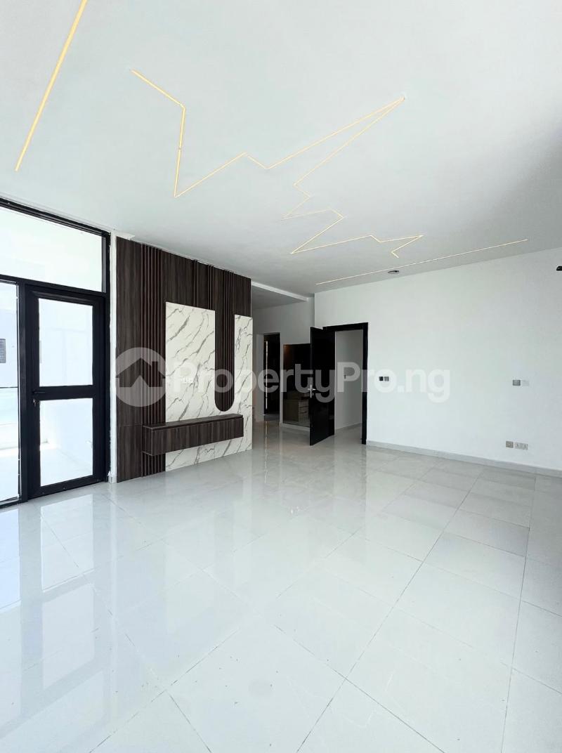 5 bedroom House for sale Chevron Lekki Lagos