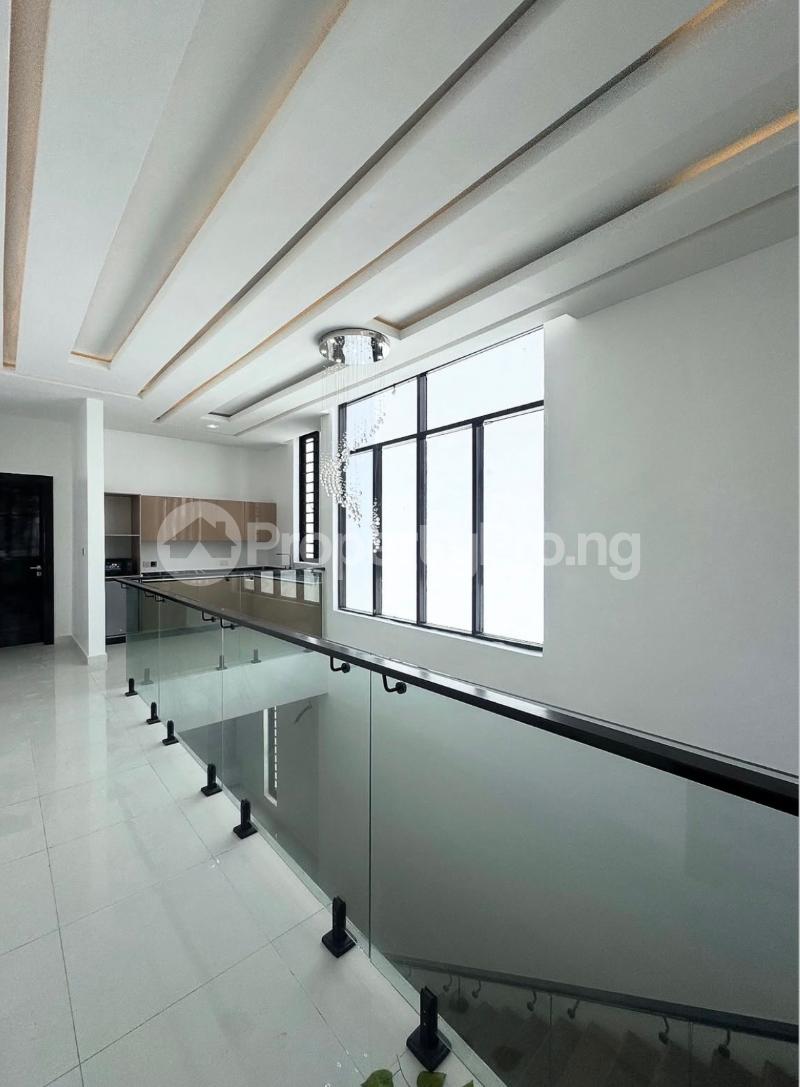 5 bedroom House for sale Chevron Lekki Lagos