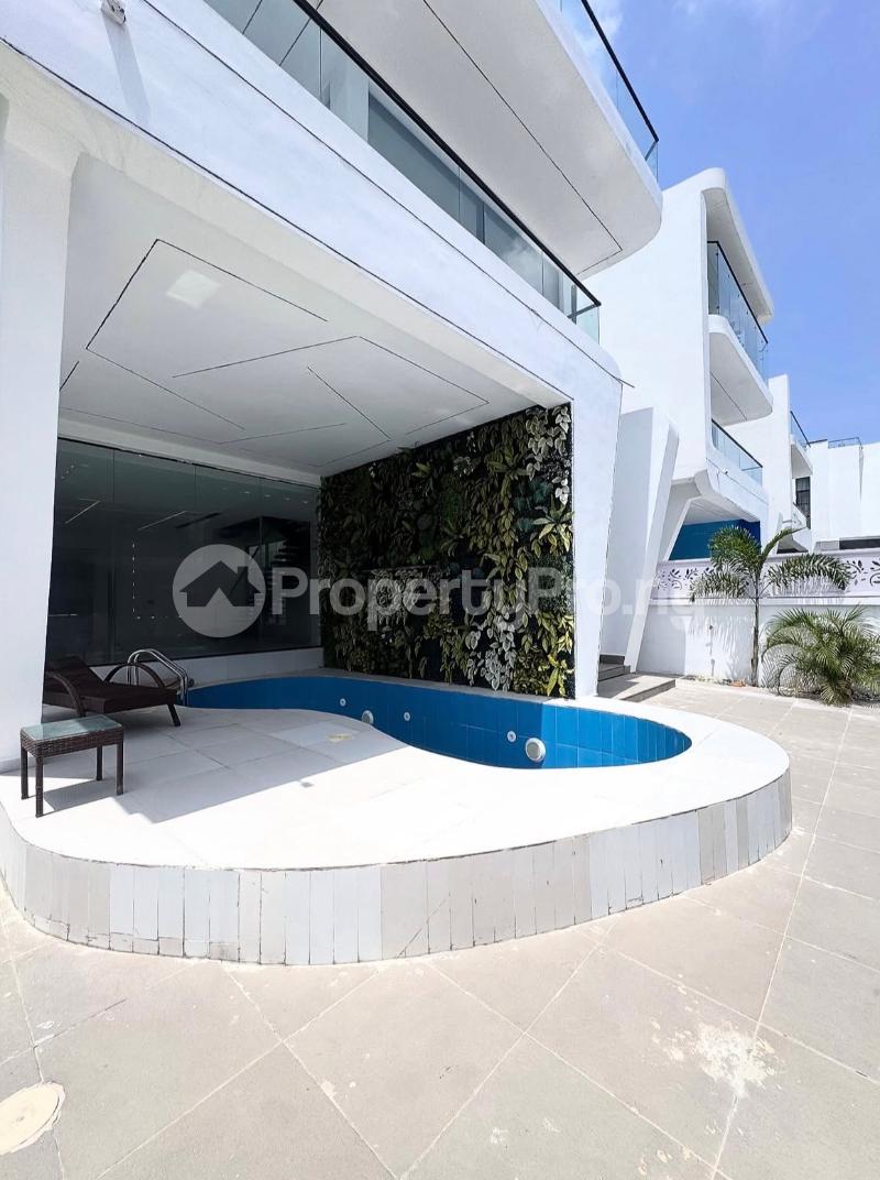 5 bedroom House for sale Chevron Lekki Lagos