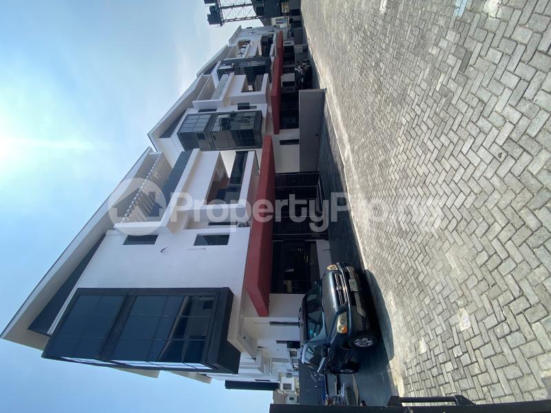 5 bedroom House for sale Ologolo Lekki Lagos