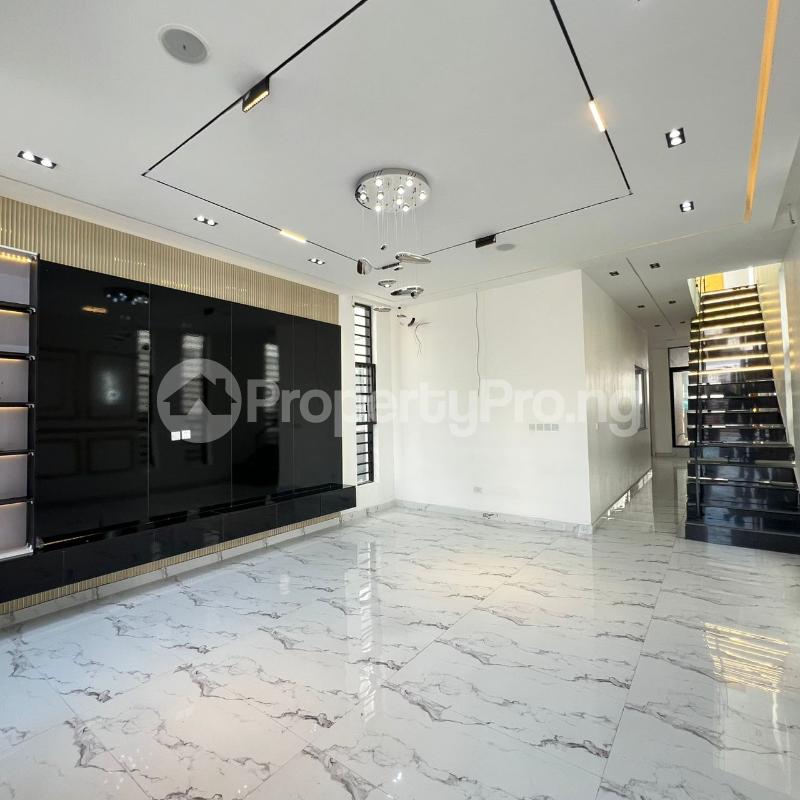 5 bedroom House for sale Chevron Lekki Lagos