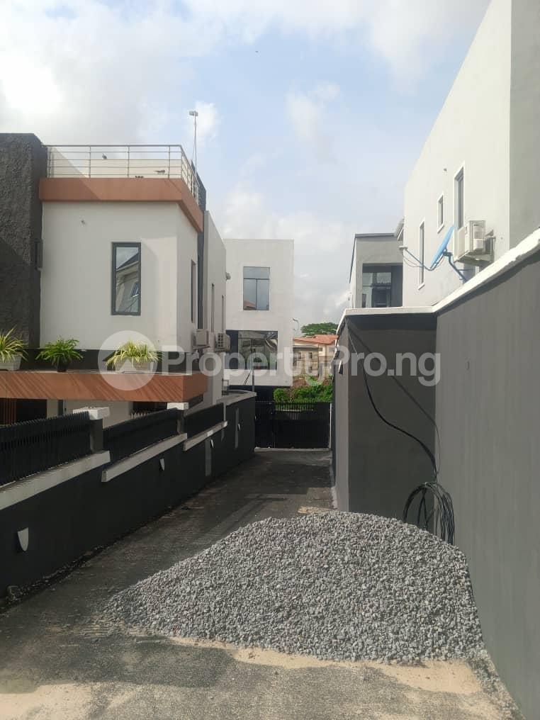 5 bedroom House for sale Omole phase 1 Ojodu Lagos