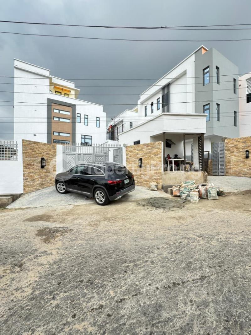 5 bedroom House for sale Maryland Lagos