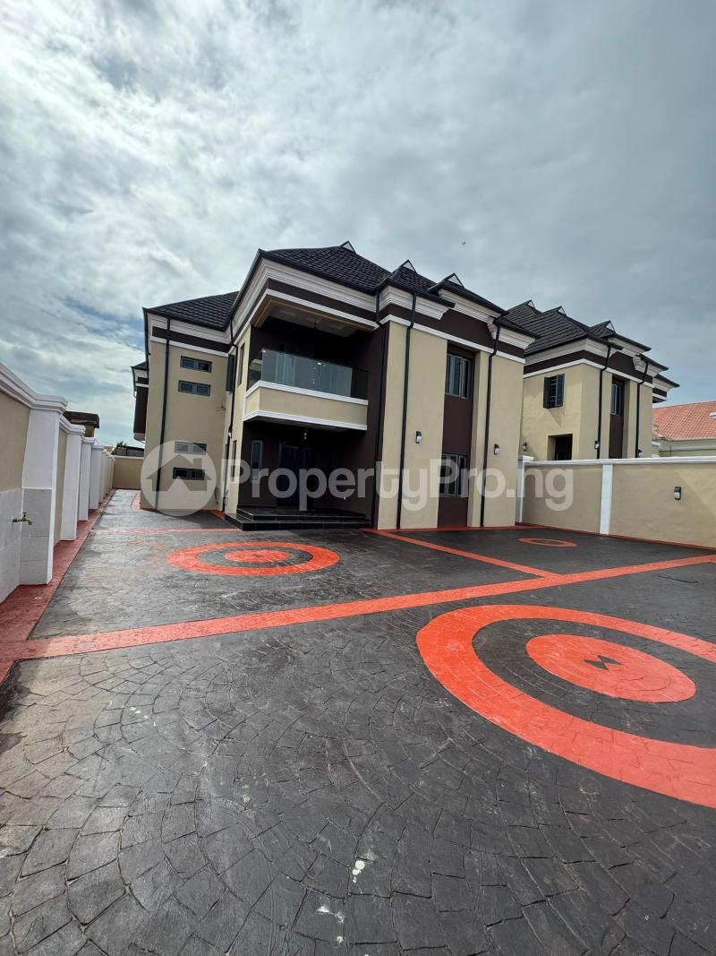 5 bedroom House for sale Orange Gate Oluyole Estate Ext Ibadan Oyo