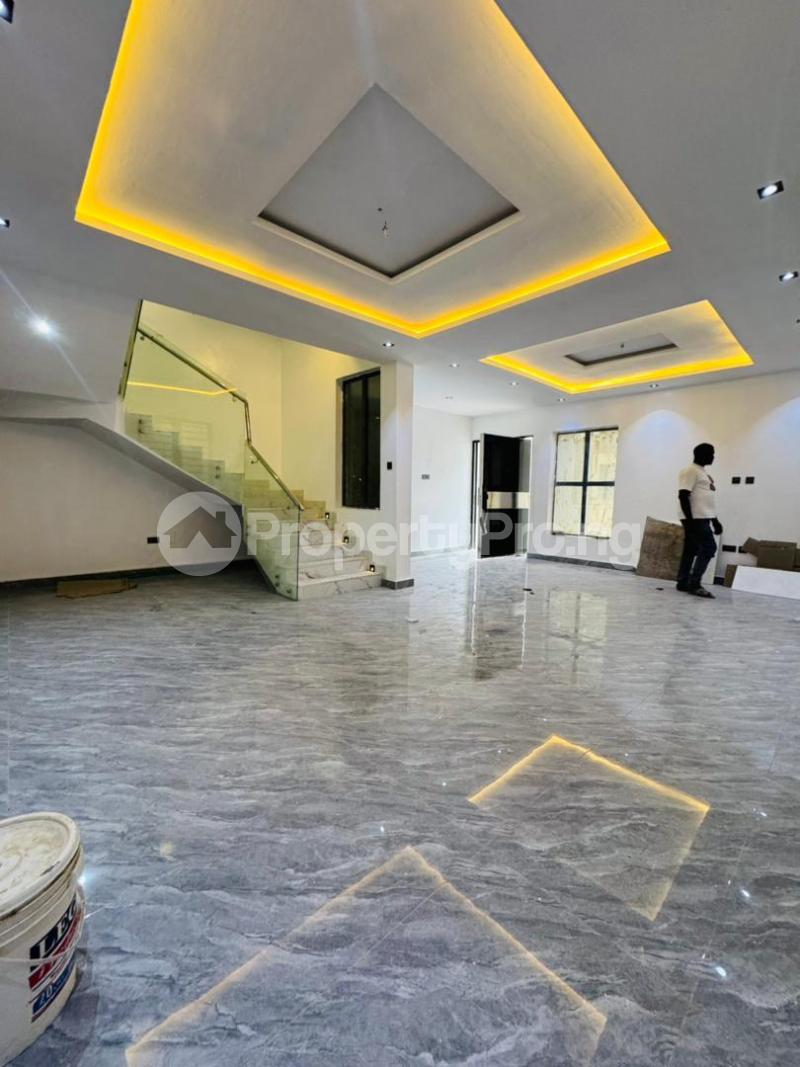 5 bedroom House for sale Maryland Lagos