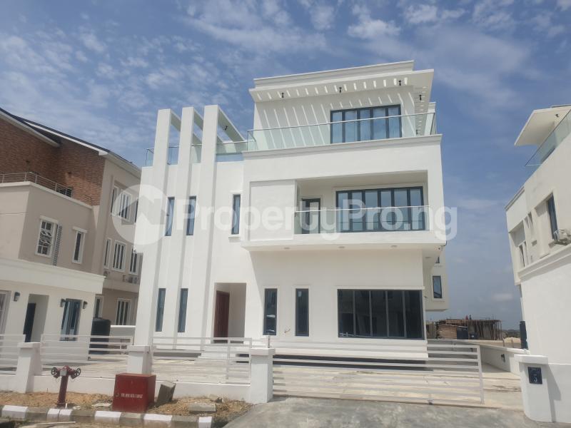 5 bedroom House for sale Pinnock Beach Estate/ Chevron Jakande Lekki Lagos