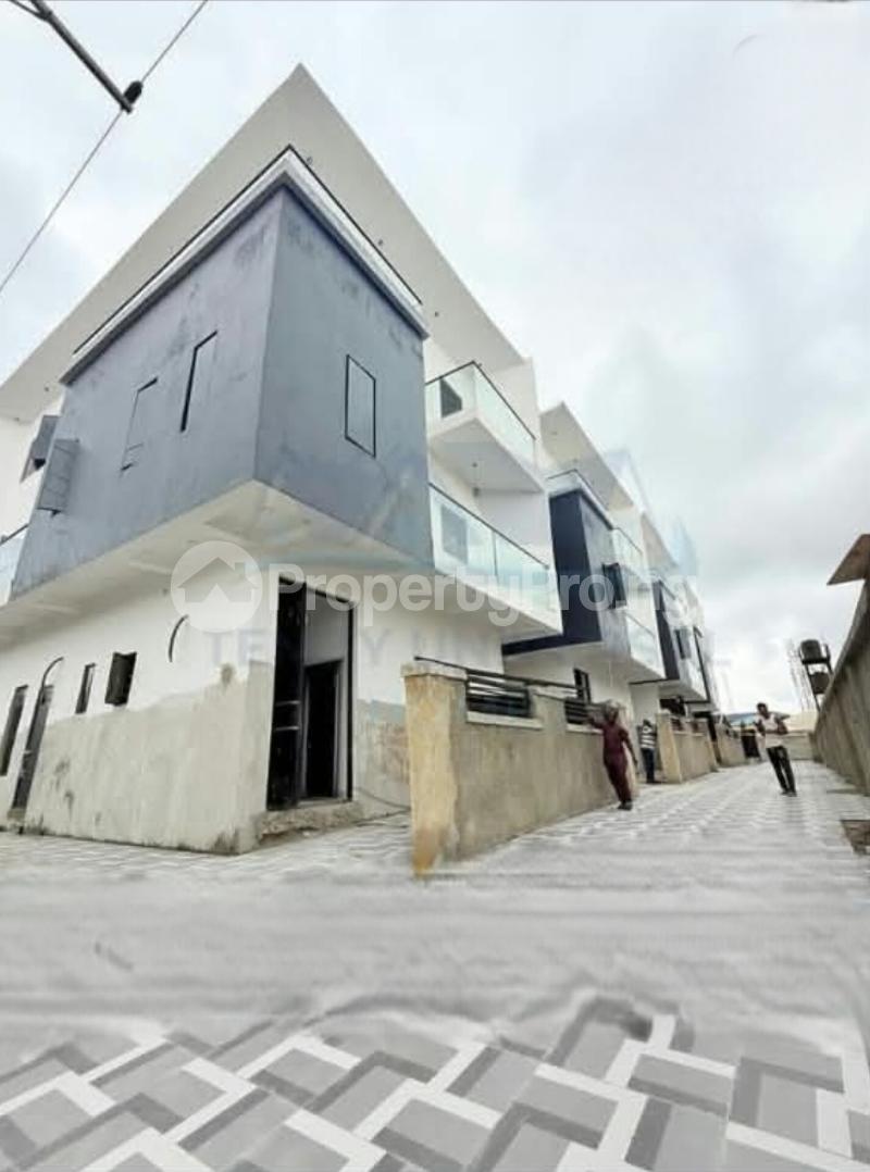5 bedroom House for sale Amuwo Odofin Lagos