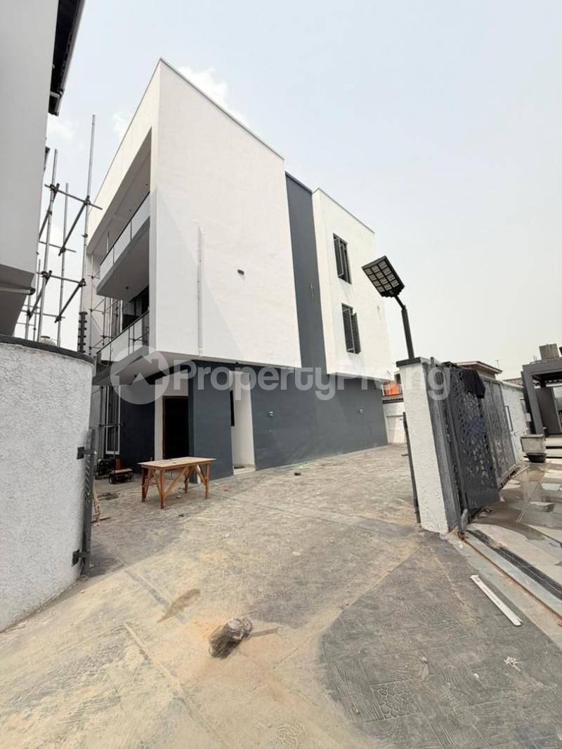 5 bedroom House for sale Adeniyi Jones Ikeja Lagos
