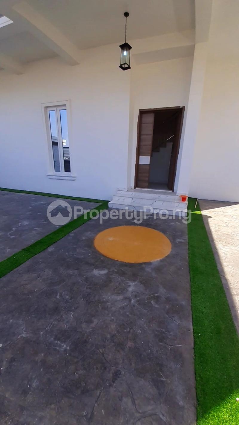 5 bedroom House for sale chevron Lekki Lagos