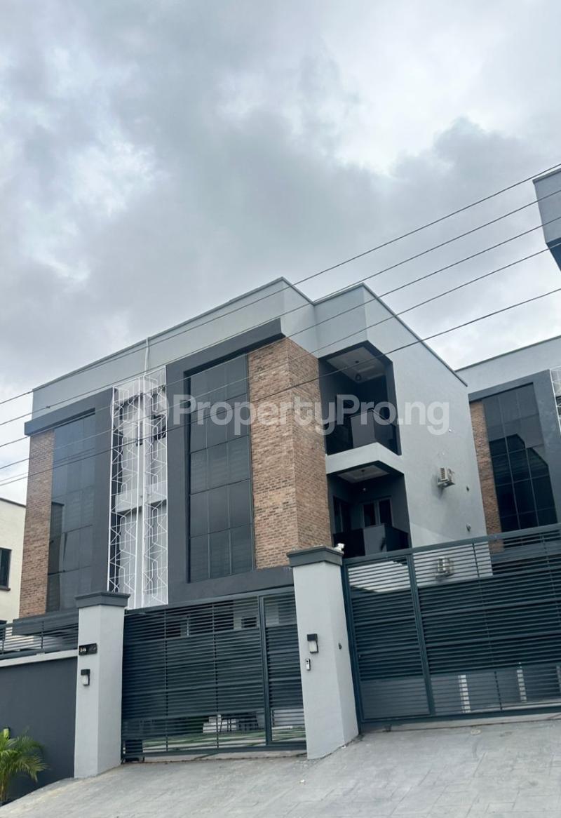 5 bedroom House for sale Opebi, Ikeja Opebi Ikeja Lagos
