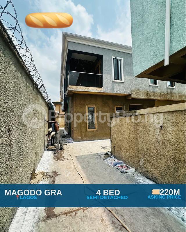 5 bedroom House for sale Magodo Phase 1 Ikeja Lagos