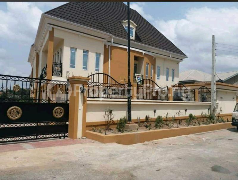 5 bedroom House for sale Phase 2 Magodo Kosofe/Ikosi Lagos