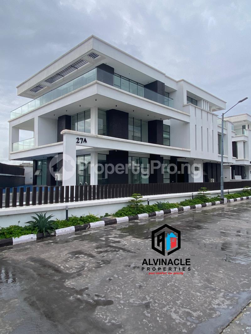 5 bedroom House for sale Osapa london Lekki Lagos