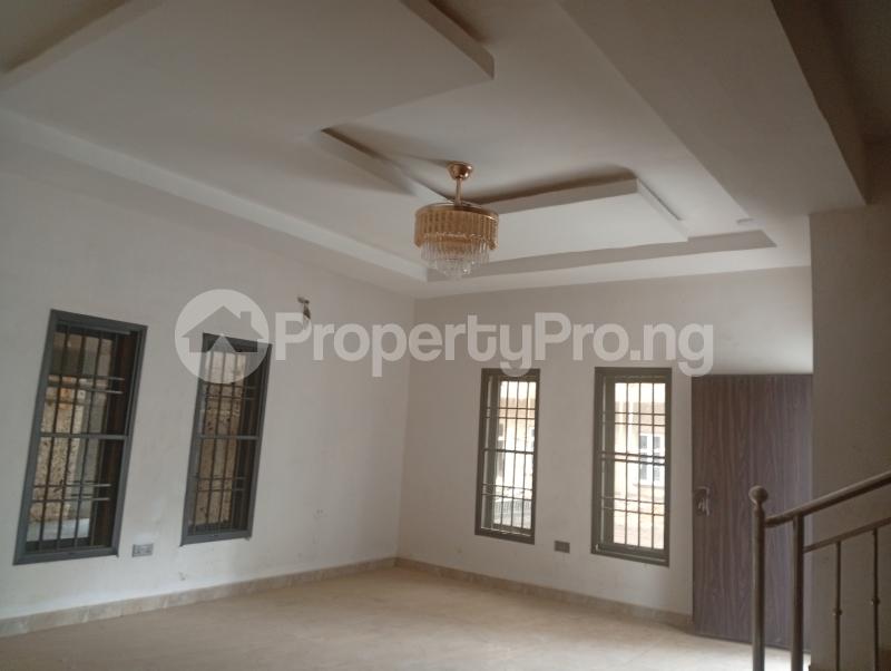 5 bedroom House for sale Estate Dawaki Abuja