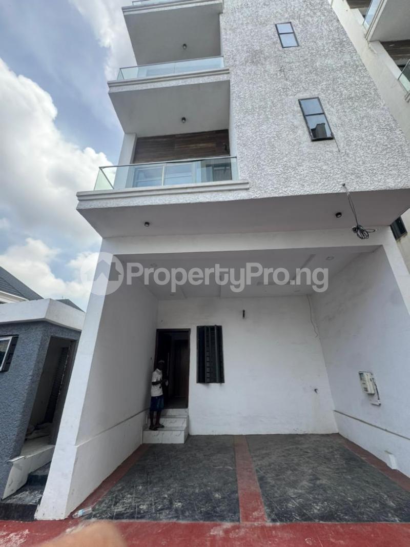 5 bedroom House for rent Chevron Lekki Lagos