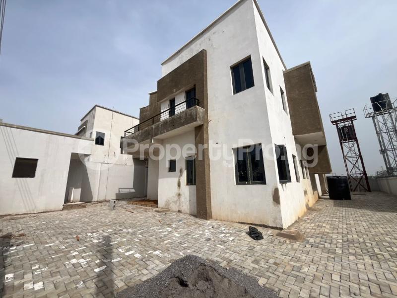 5 bedroom House for sale In An Estate Galadimawa Abuja