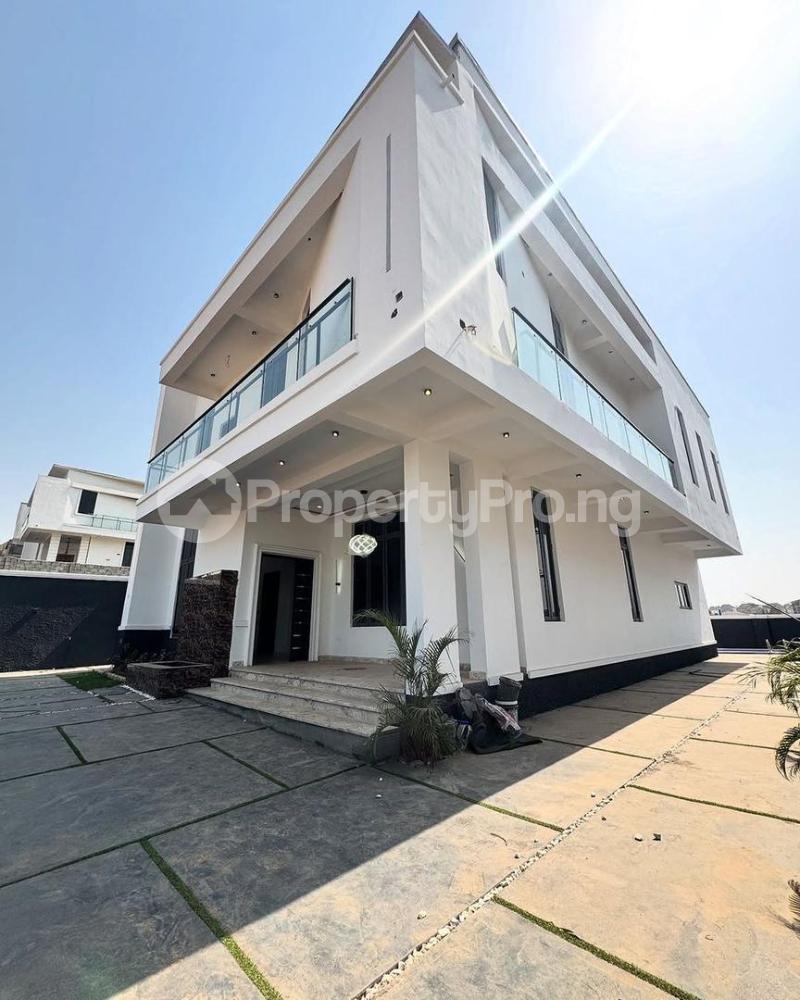 5 bedroom House for sale City Center Galadinmawa Abuja