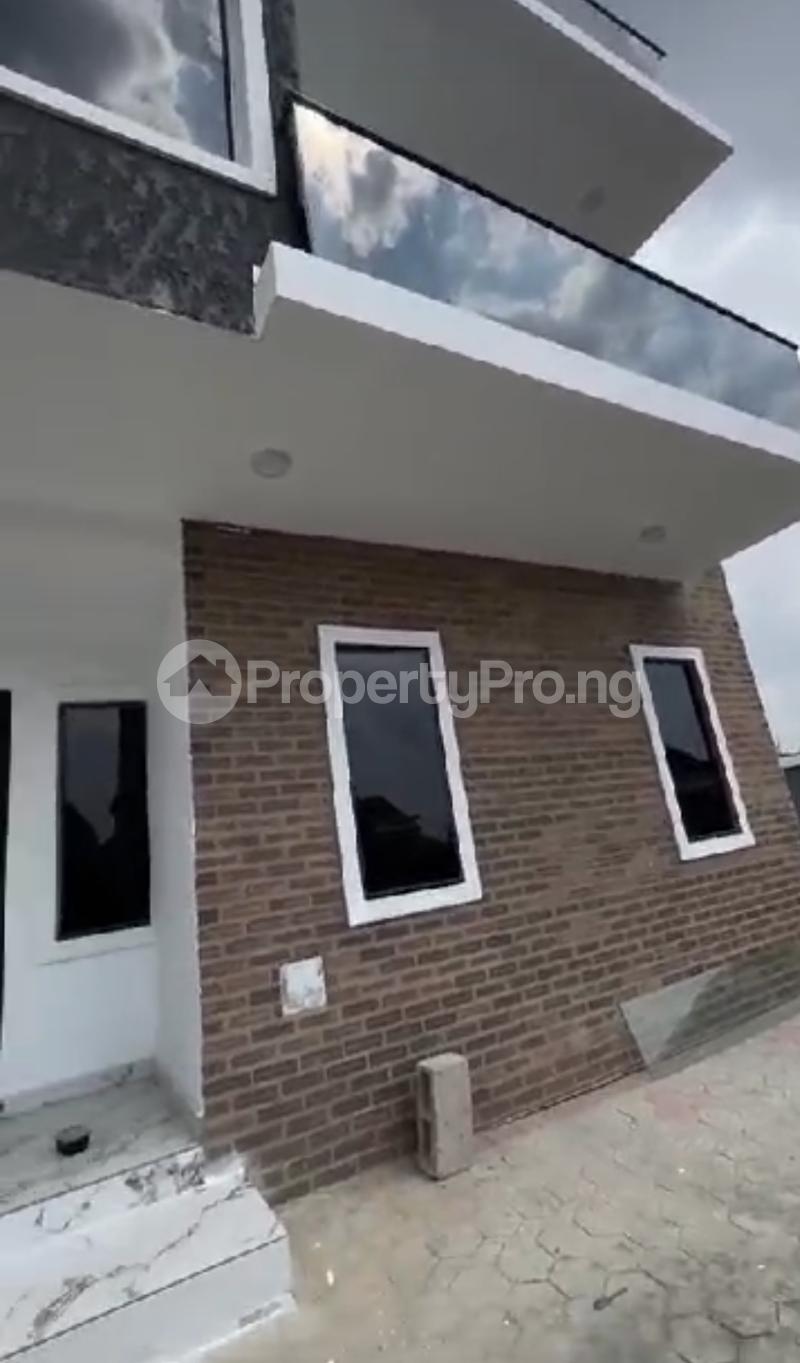5 bedroom House for sale 6th Avenue Festac Amuwo Odofin Lagos