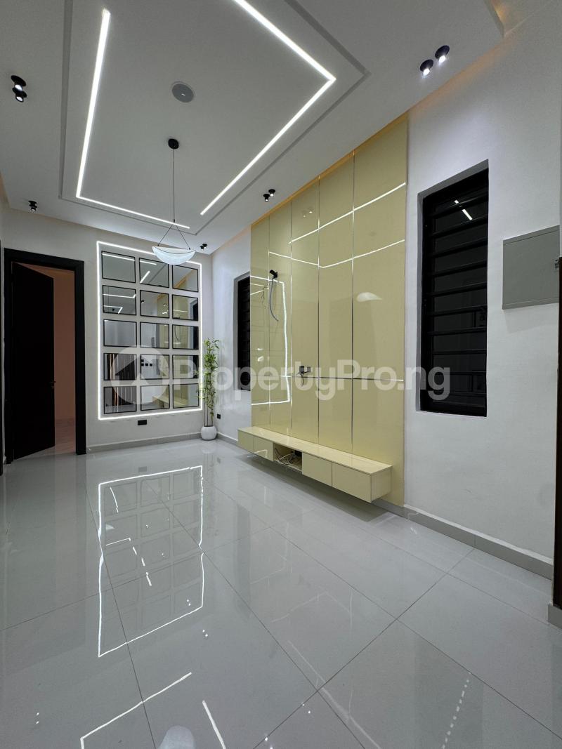 5 bedroom House for sale chevron Lekki Lagos