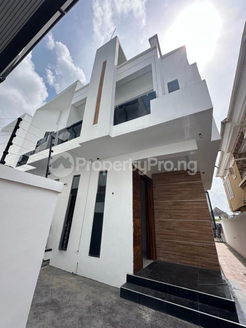 5 bedroom House for sale Pan chevron Lekki Lagos