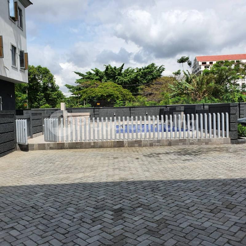 5 bedroom House for sale ONIRU Victoria Island Lagos
