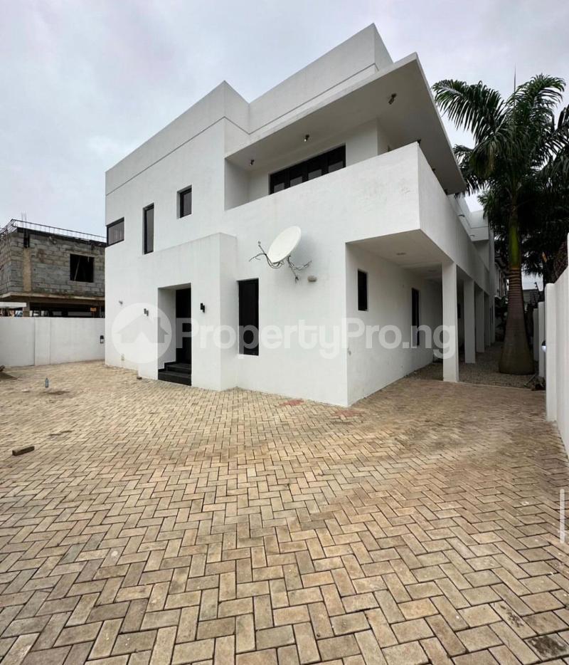 5 bedroom House for sale Dawaki Gwarinpa Abuja