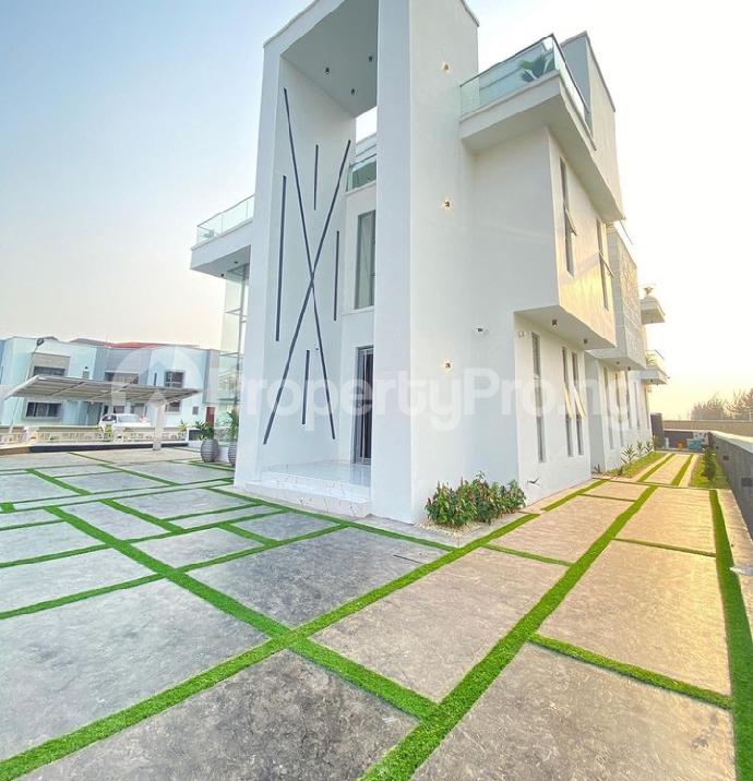 5 bedroom House for sale Pinnock Osapa london Lekki Lagos