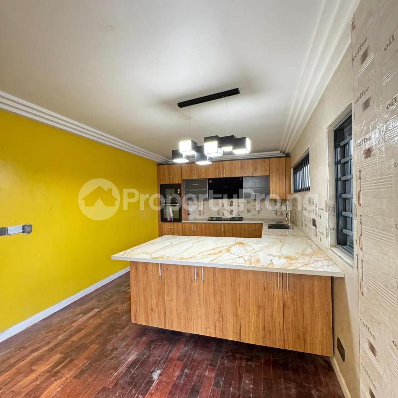 5 bedroom House for sale Anthony Maryland Lagos - 10