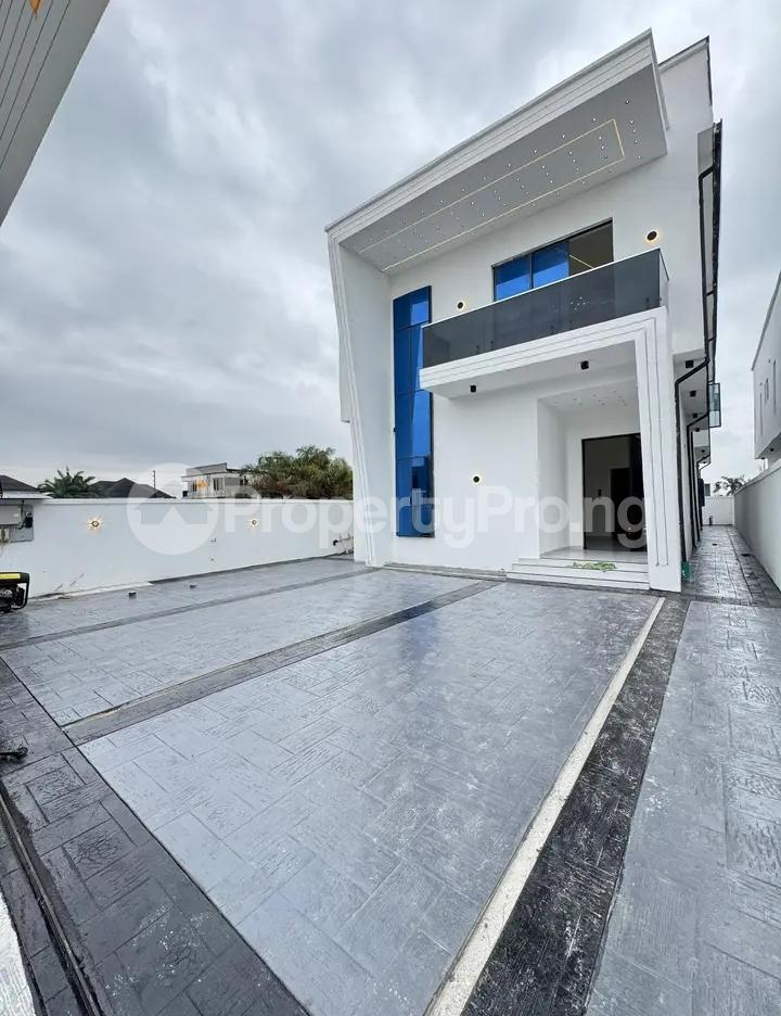 5 bedroom House for sale Mobile Road Axis, Ikota Lekki Lagos