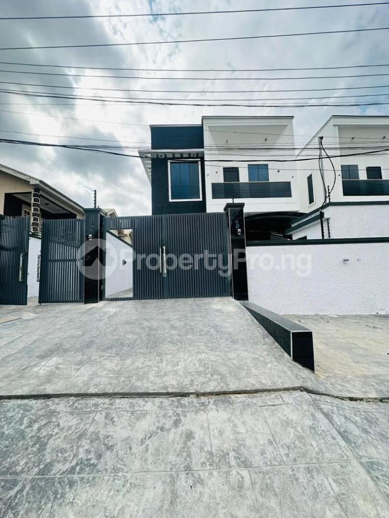 5 bedroom House for sale Omole Phase 2 Ikeja Lagos