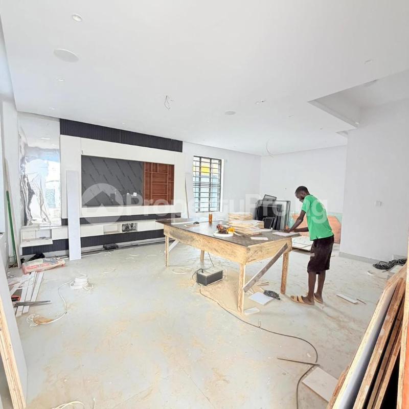 5 bedroom House for sale Adeniyi Jones Ikeja Lagos