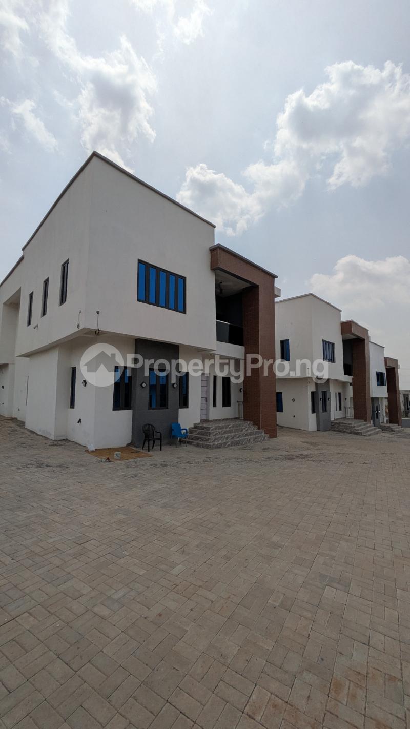 5 bedroom House for sale Main Guzape Abuja
