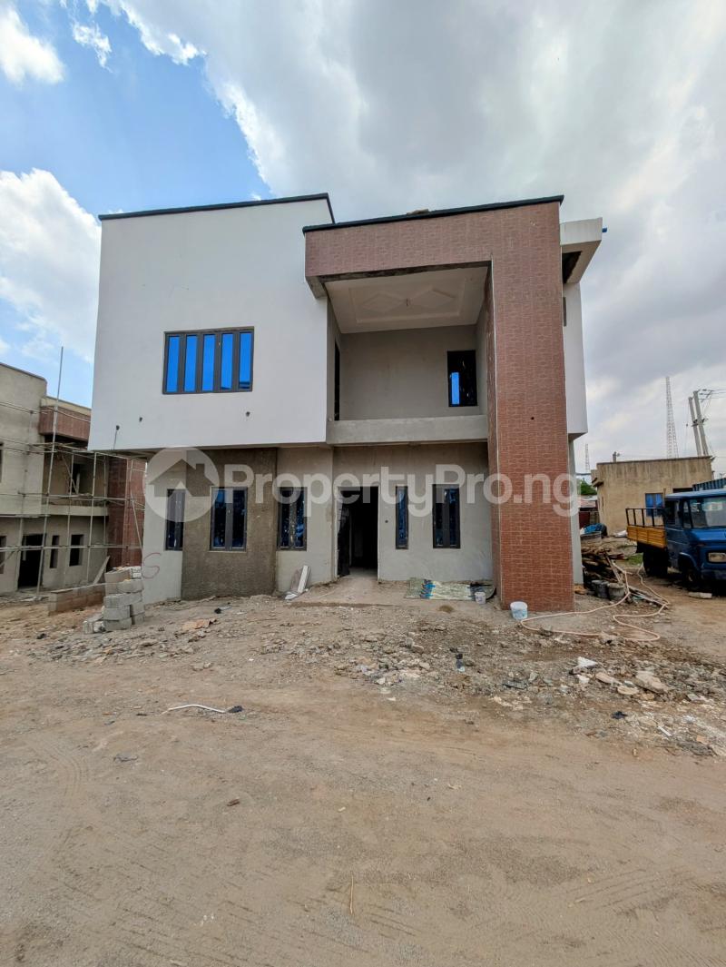5 bedroom House for sale Guzape Abuja