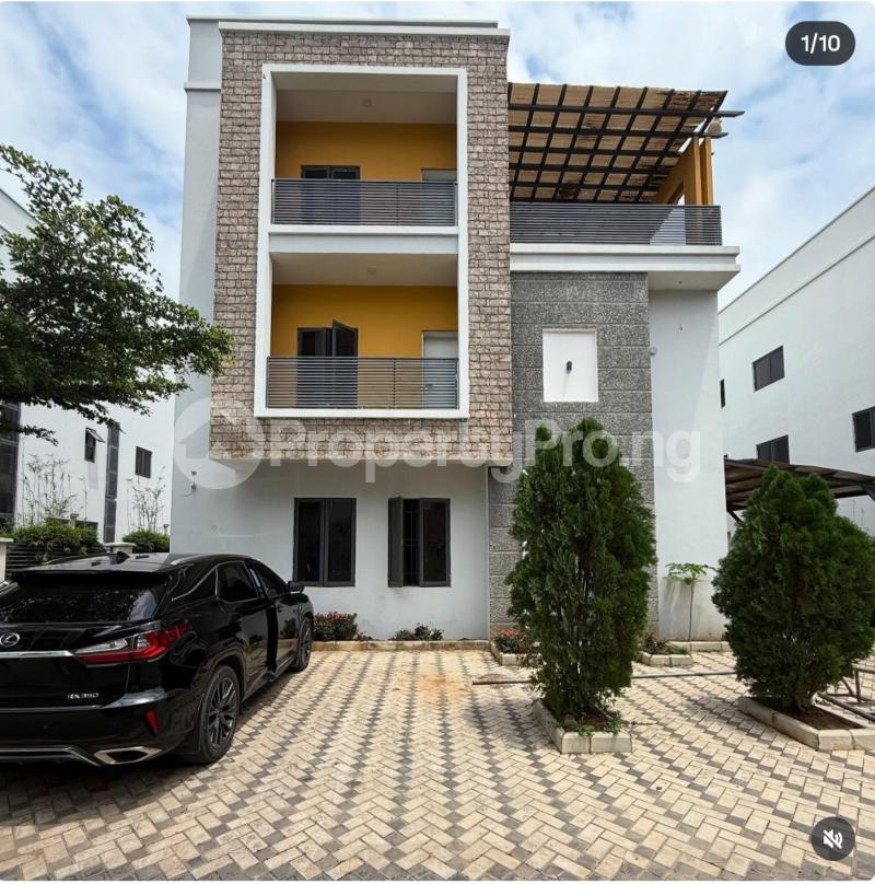 5 bedroom House for sale Cosgrove Estate, Wuye Abuja