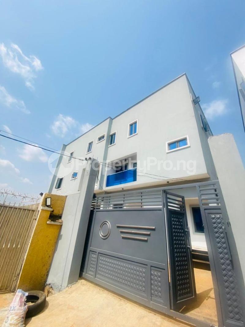5 bedroom House for sale Estate Near Domino Pizza Ifako-gbagada Gbagada Lagos