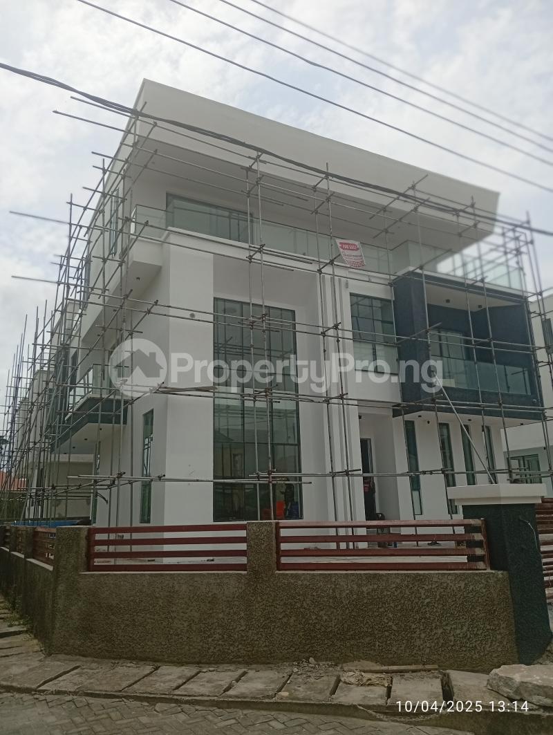 5 bedroom House for sale Victory Estate Jakande Lekki Lagos