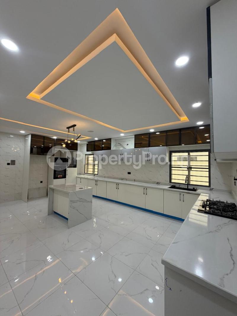 5 bedroom House for sale Cedar House Oluyole Oluyole Estate Ibadan Oyo