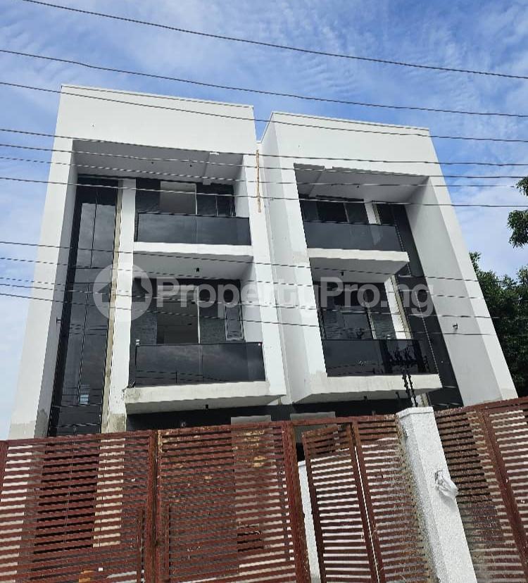 5 bedroom House for rent Akora Estate Adeniyi Jones Ikeja Lagos