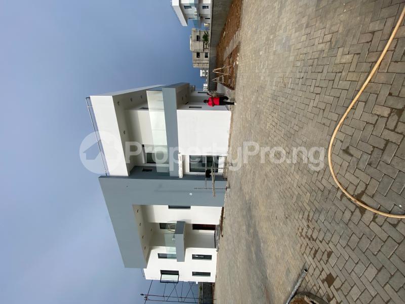 6 bedroom House for rent Mayegun Estate Ikate Lekki Lagos
